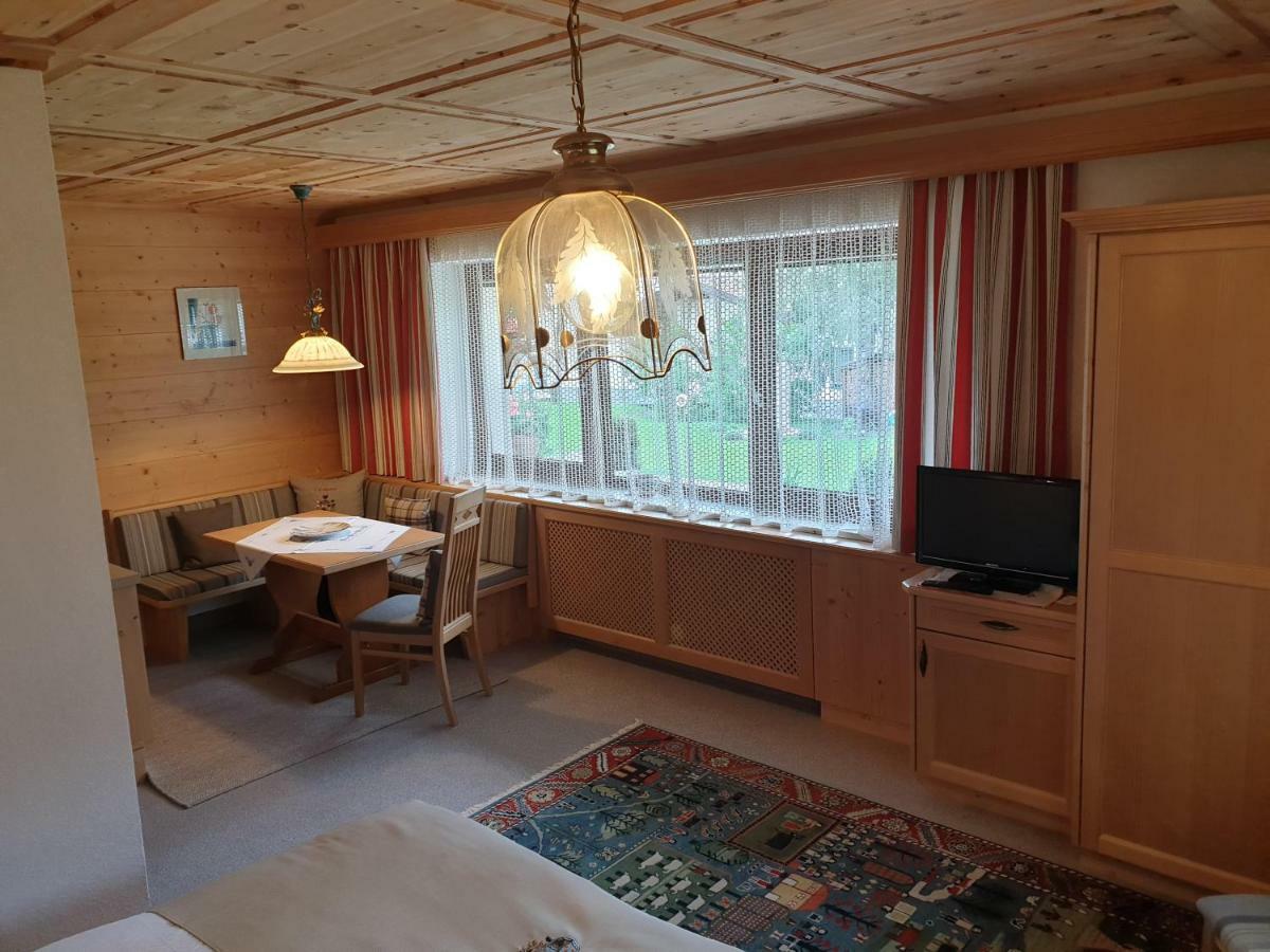 S'hoamatl Guest house
